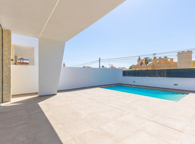 Herverkoop - Villa - Torrevieja - Los Balcones