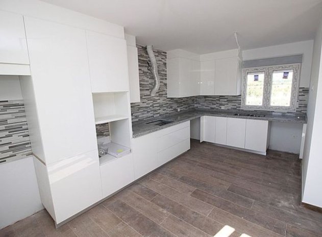 Resale - Villa * - Pinoso *