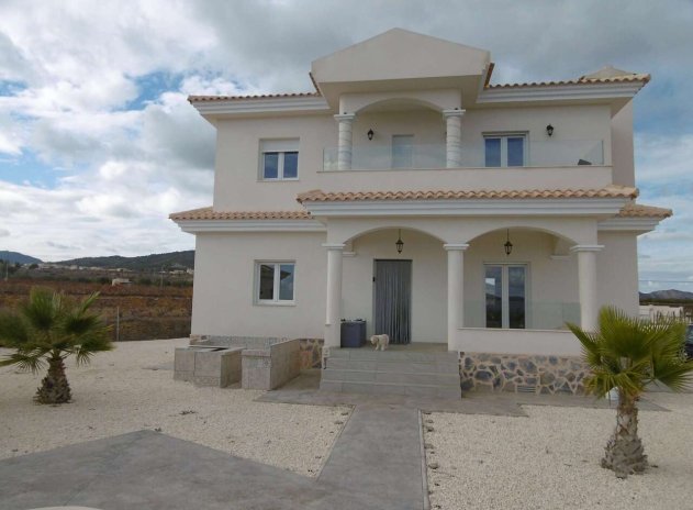 Resale - Villa * - Pinoso *