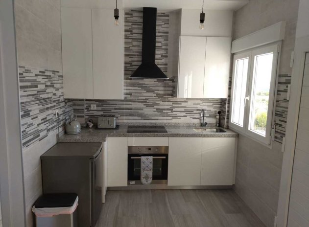 Resale - Villa * - Pinoso *