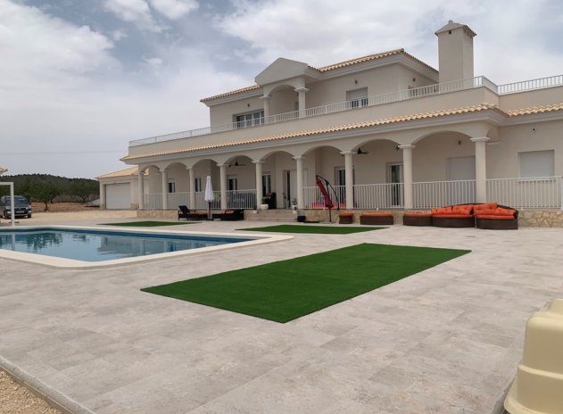 Neue Gebäude - Villa - Pinoso