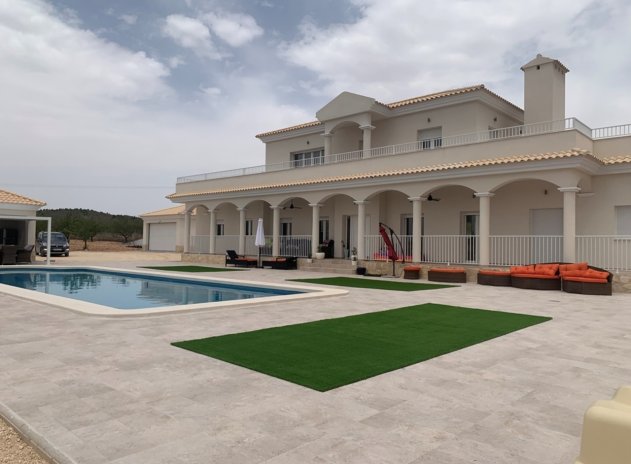 Neue Gebäude - Villa - Pinoso