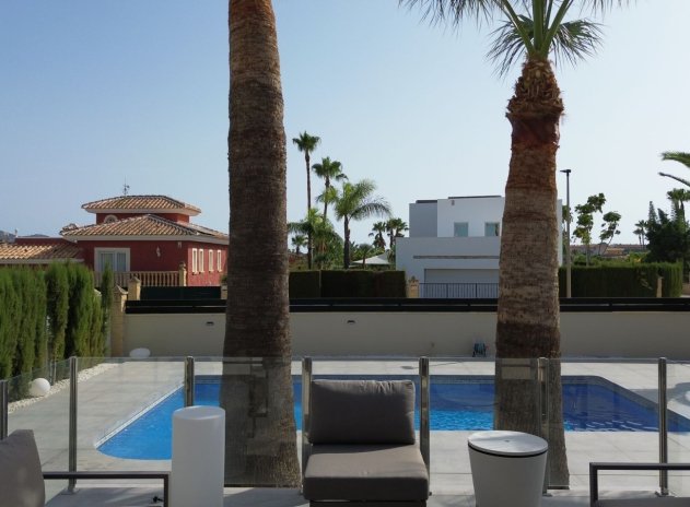 Herverkoop - Villa - Alfas del Pí - pueblo