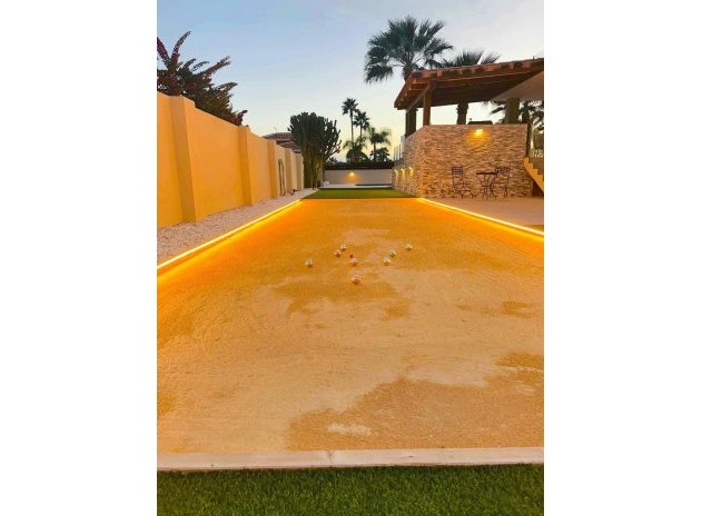 Herverkoop - Villa - Alfas del Pí - pueblo