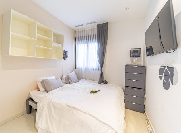 Wiederverkauf - Wohnung - Guardamar del Segura