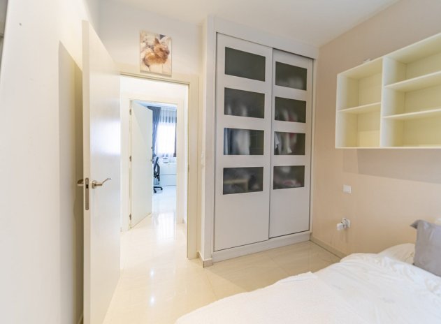 Wiederverkauf - Wohnung - Guardamar del Segura