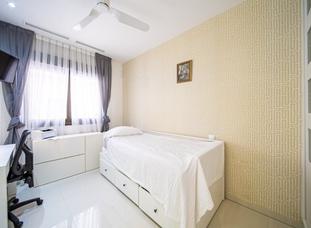 Wiederverkauf - Wohnung - Guardamar del Segura