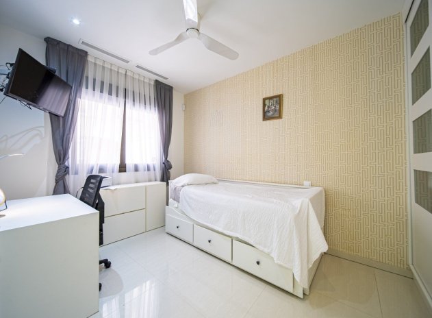 Wiederverkauf - Wohnung - Guardamar del Segura