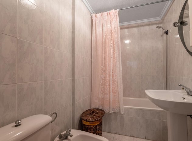 Wiederverkauf - Wohnung - Torrevieja