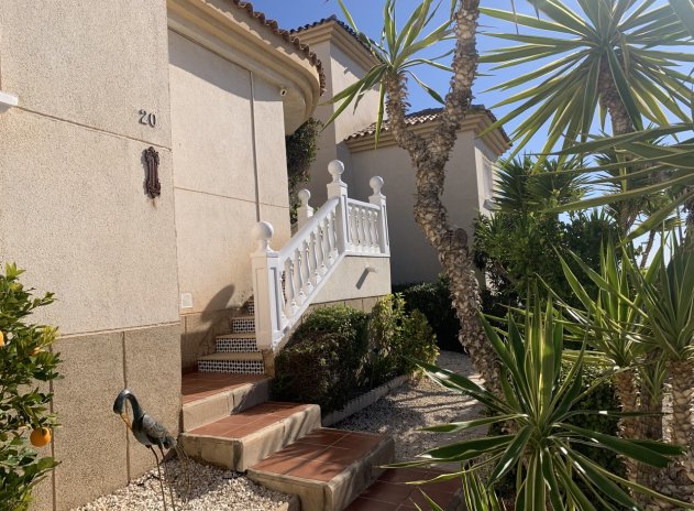 Reventa - Villa - Villamartin - Villamartín