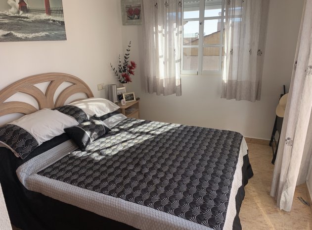 Reventa - Villa - Villamartin - Villamartín