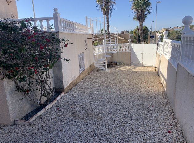 Reventa - Villa - Villamartin - Villamartín