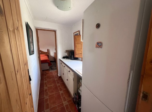 Wiederverkauf - Finca / Ländliches Wohnhaus - Torremendo