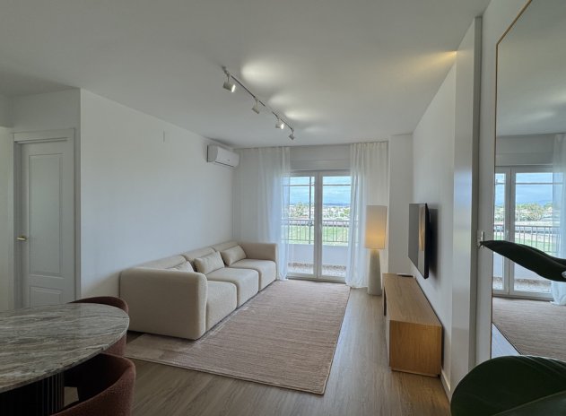 Resale - Apartment / Flat * - Punta Prima *