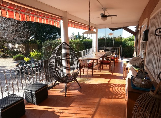 Resale - Finca / Country Property *  - Orihuela *