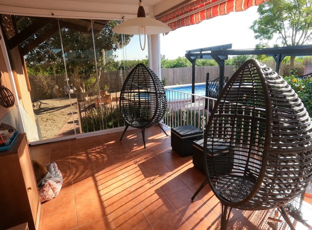 Resale - Finca / Country Property *  - Orihuela *