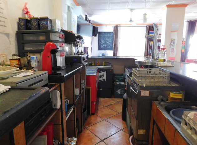 Resale - Commercial * - San Miguel de Salinas *