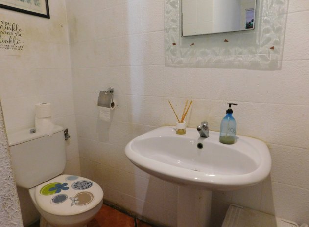 Resale - Commercial * - San Miguel de Salinas *