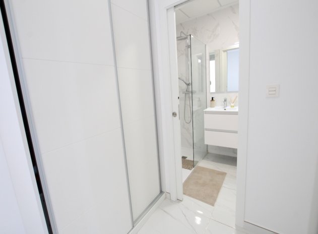 Herverkoop - Villa - Los Montesinos