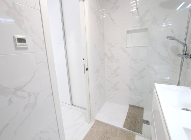 Herverkoop - Villa - Los Montesinos