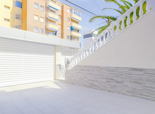 Herverkoop - Rijwoning - Torrevieja - Punta Prima