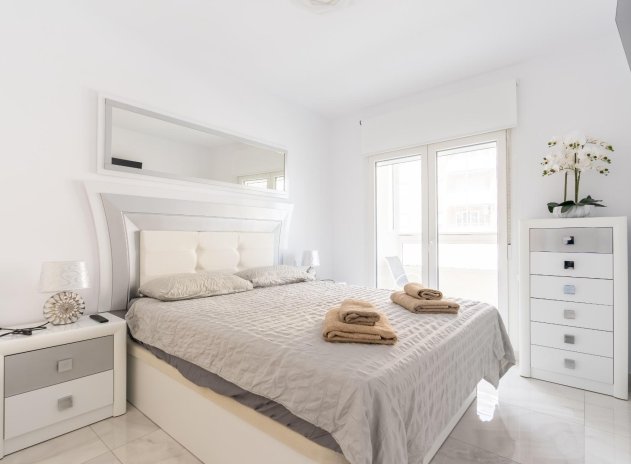 Herverkoop - Rijwoning - Torrevieja - Punta Prima