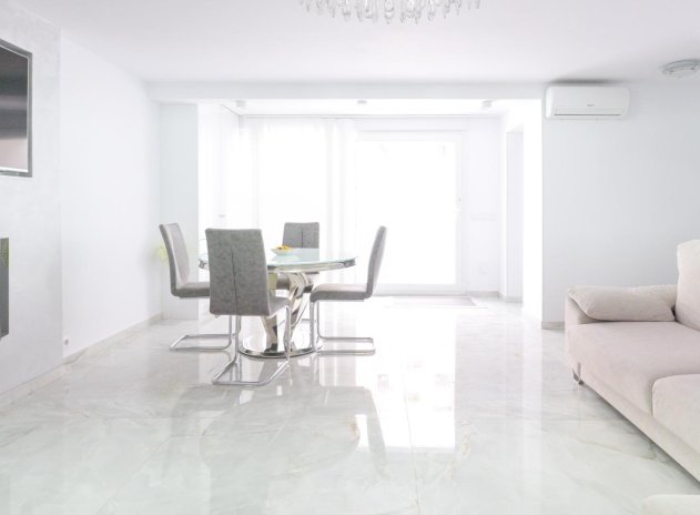 Herverkoop - Rijwoning - Torrevieja - Punta Prima