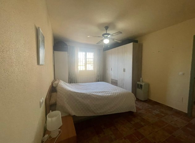 Wiederverkauf - Finca / Ländliches Wohnhaus - Fortuna