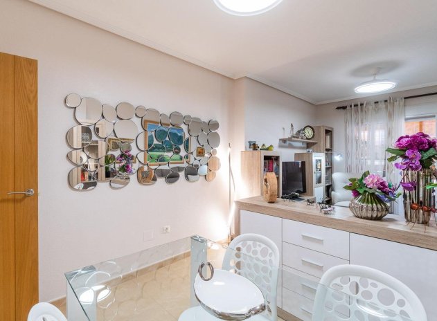 Reventa - Apartamento / Piso - Torrevieja