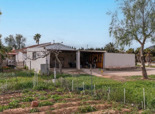 Herverkoop - Villa - Hondón de las Nieves