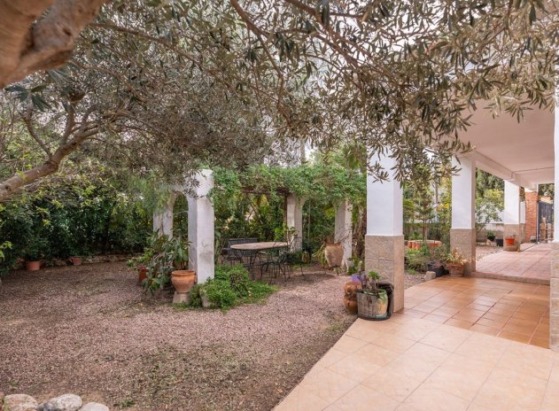 Herverkoop - Villa - Hondón de las Nieves