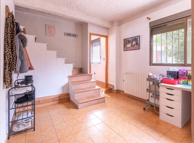 Herverkoop - Villa - Hondón de las Nieves