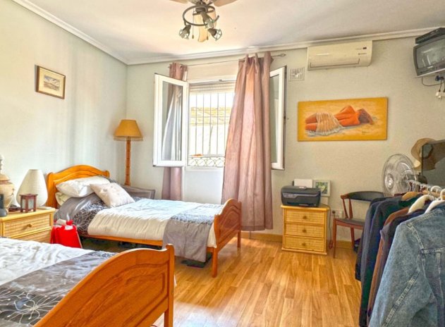 Herverkoop - Villa - Torrevieja - Los Balcones