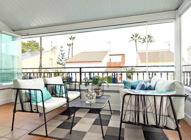 Herverkoop - Villa - Orihuela Costa - Villamartín