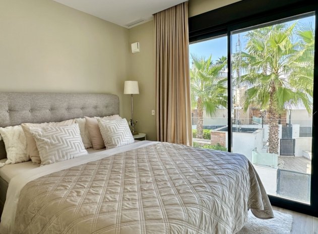 Herverkoop - Villa - Orihuela Costa - Lomas de Cabo Roig