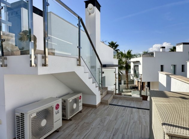 Herverkoop - Villa - Orihuela Costa - Lomas de Cabo Roig