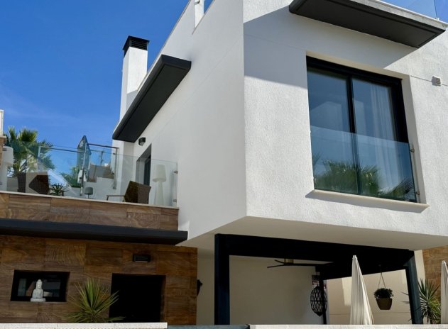 Herverkoop - Villa - Orihuela Costa - Lomas de Cabo Roig