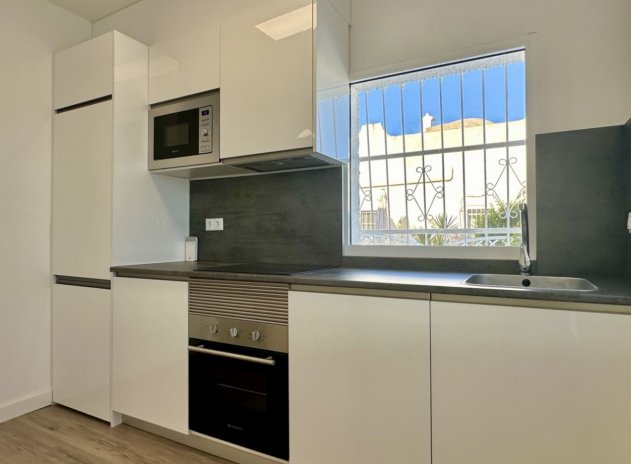 Herverkoop - Appartement - Orihuela Costa - Las Filipinas