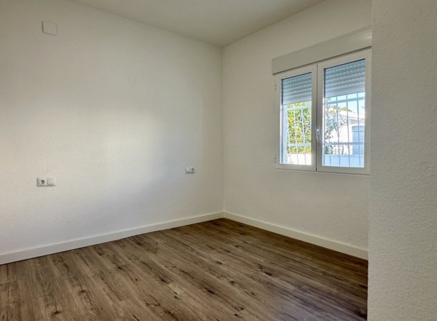 Herverkoop - Appartement - Orihuela Costa - Las Filipinas