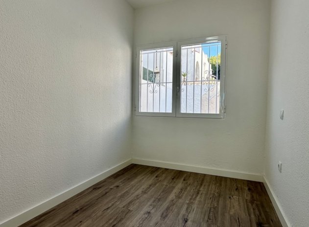 Herverkoop - Appartement - Orihuela Costa - Las Filipinas