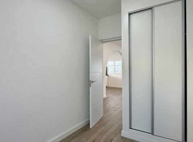 Herverkoop - Appartement - Orihuela Costa - Las Filipinas