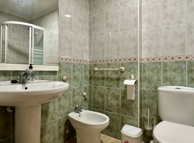 Reventa - Apartamento / Piso - Torrevieja