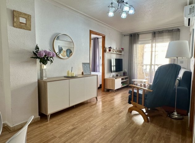 Reventa - Apartamento / Piso - Torrevieja