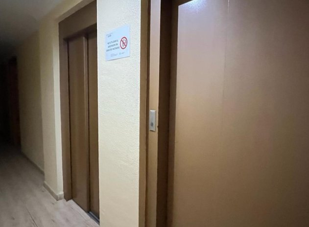 Reventa - Apartamento / Piso - Torrevieja