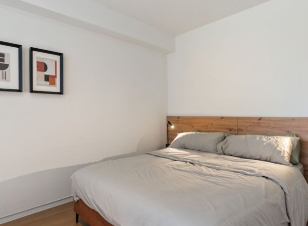 Resale - Apartment / Flat * - Torrevieja *