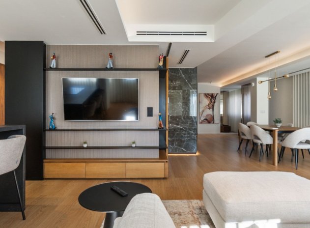 Resale - Apartment / Flat * - Torrevieja *