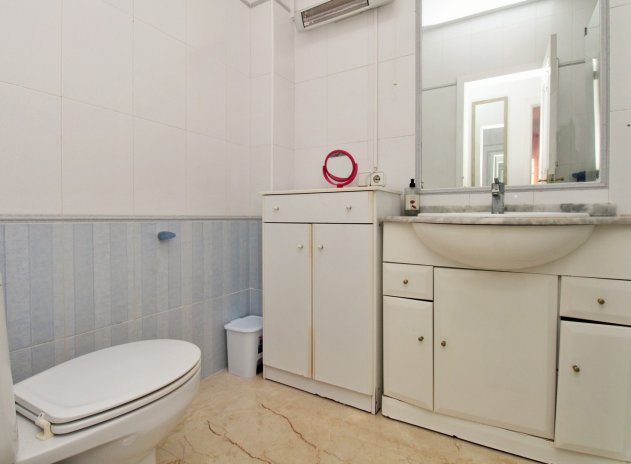 Herverkoop - Rijwoning - Playa Flamenca