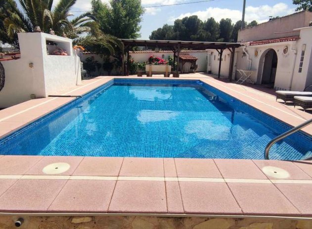 Wiederverkauf - Villa - Sax