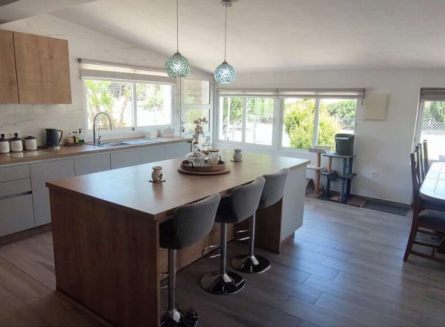 Wiederverkauf - Villa - Sax