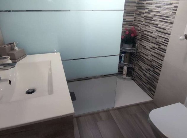 Wiederverkauf - Villa - Sax